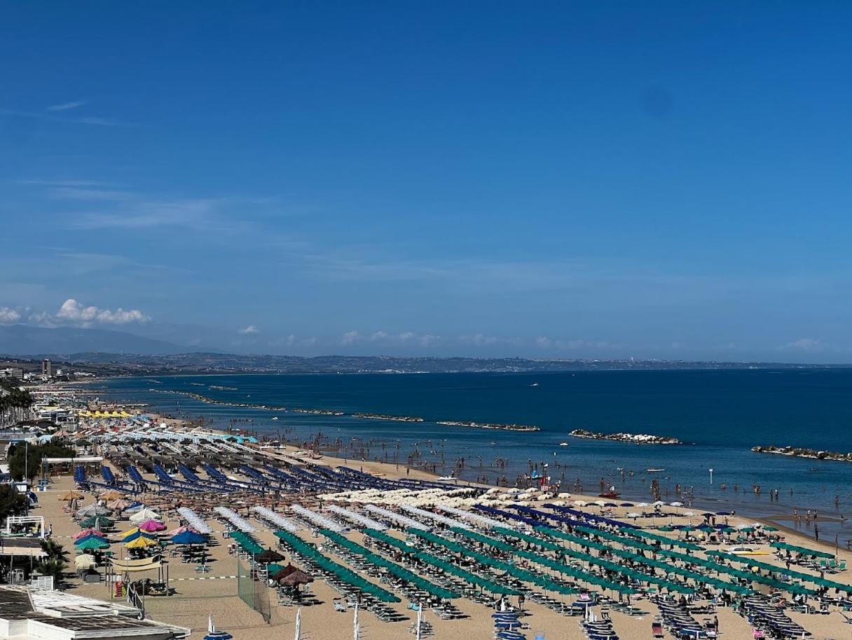 Lumia Hotel Termoli Extérieur photo