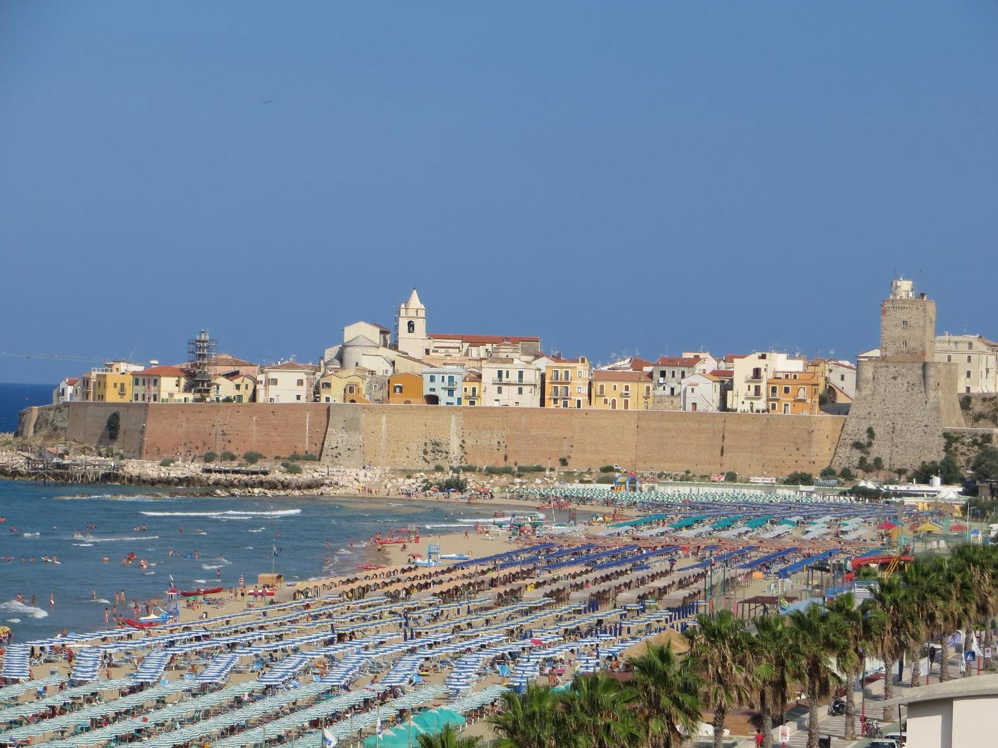 Lumia Hotel Termoli Extérieur photo